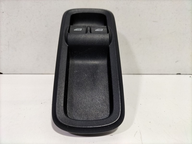 Recambio de mando elevalunas delantero izquierdo para ford fiesta (cb1) ghia referencia OEM IAM 8A6T14A132EC  