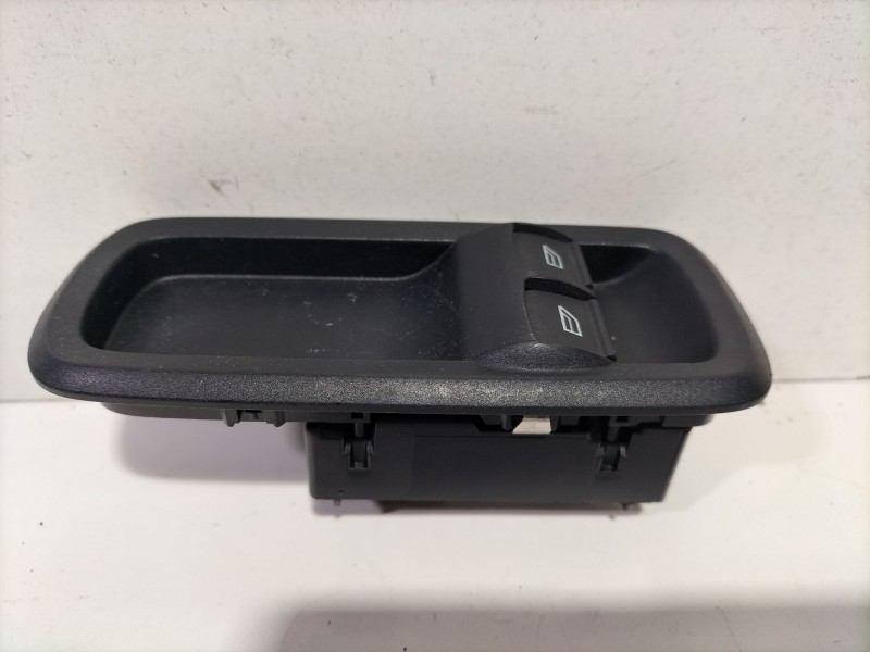 Recambio de mando elevalunas delantero izquierdo para ford fiesta (cb1) ghia referencia OEM IAM 8A6T14A132EC  