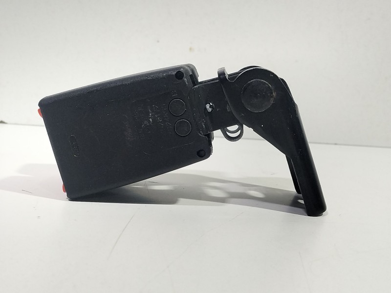 Recambio de anclaje cinturon central para ford fiesta (cb1) ghia referencia OEM IAM   