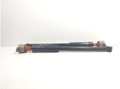 Recambio de juego amortiguadores trasero para ford fiesta (cb1) ghia referencia OEM IAM 8V5118080  
