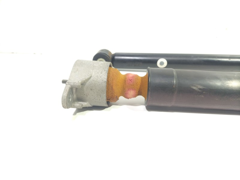 Recambio de juego amortiguadores trasero para ford fiesta (cb1) ghia referencia OEM IAM 8V5118080  