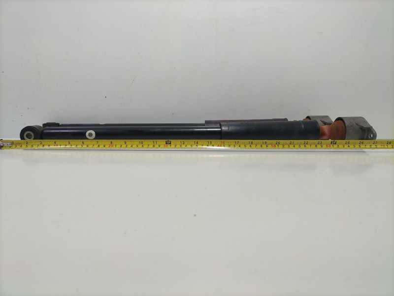 Recambio de juego amortiguadores trasero para ford fiesta (cb1) ghia referencia OEM IAM 8V5118080  