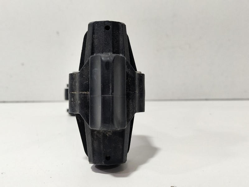 Recambio de retenedor puerta para ford fiesta (cb1) ghia referencia OEM IAM FIESTA(CB1)Ghia2008-01600.0120CVCajadecambios5veloci