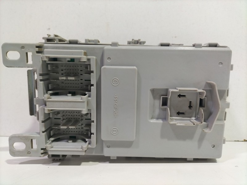 Recambio de caja reles / fusibles para hyundai i20 ii (gb, ib) 1.2 referencia OEM IAM C85601S56  