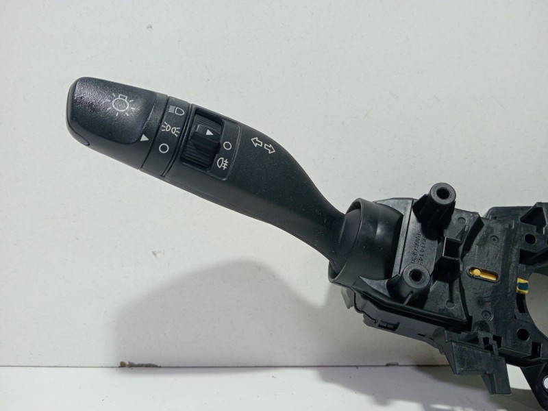 Recambio de mando multifuncion para hyundai i20 ii (gb, ib) 1.2 referencia OEM IAM 299141440  
