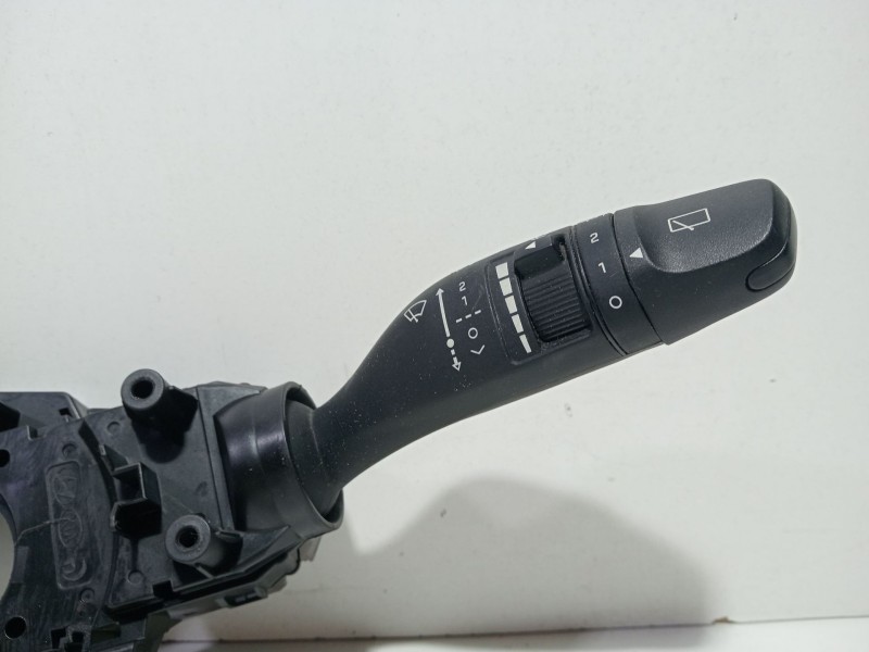 Recambio de mando multifuncion para hyundai i20 ii (gb, ib) 1.2 referencia OEM IAM 299141440  