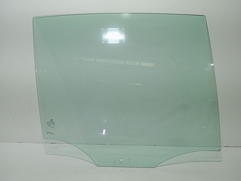 Recambio de luna trasera derecha para volkswagen golf vi (5k1) 1.6 tdi referencia OEM IAM 5K6845026  