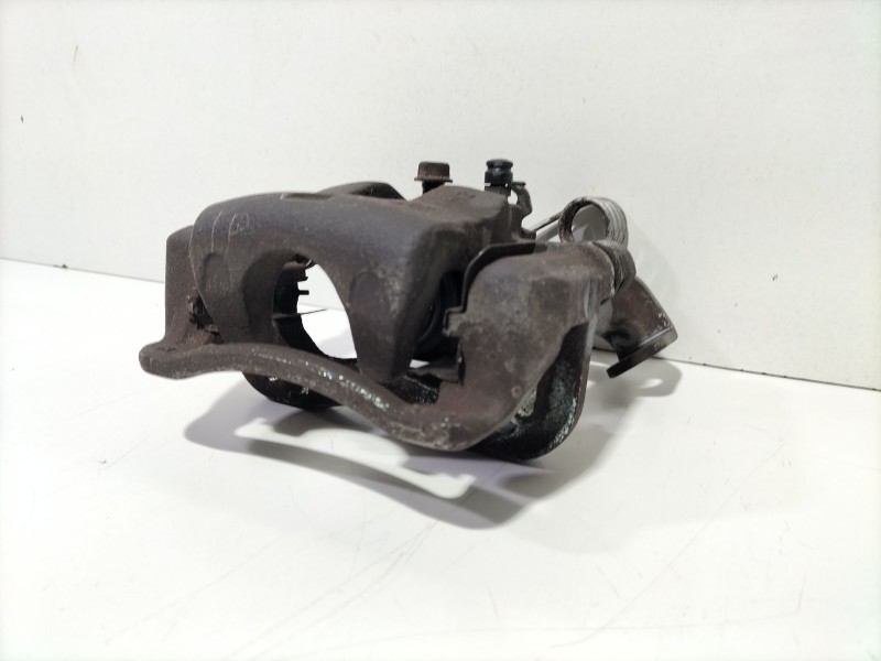 Recambio de pinza freno trasera derecha para hyundai i20 ii (gb, ib) 1.2 referencia OEM IAM 58311C8A30  