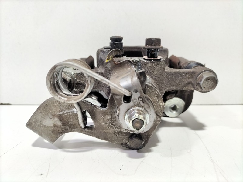 Recambio de pinza freno trasera derecha para hyundai i20 ii (gb, ib) 1.2 referencia OEM IAM 58311C8A30  