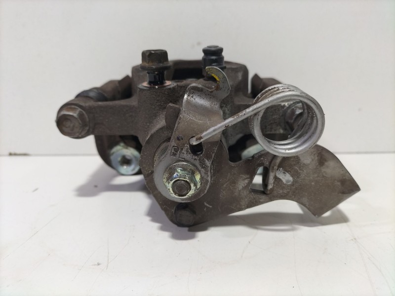 Recambio de pinza freno trasera izquierda para hyundai i20 ii (gb, ib) 1.2 referencia OEM IAM 58310C8A30  