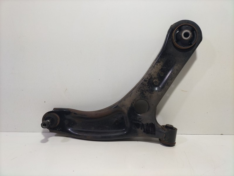 Recambio de brazo suspension inferior delantero derecho para hyundai i20 ii (gb, ib) 1.2 referencia OEM IAM 54501C8000  