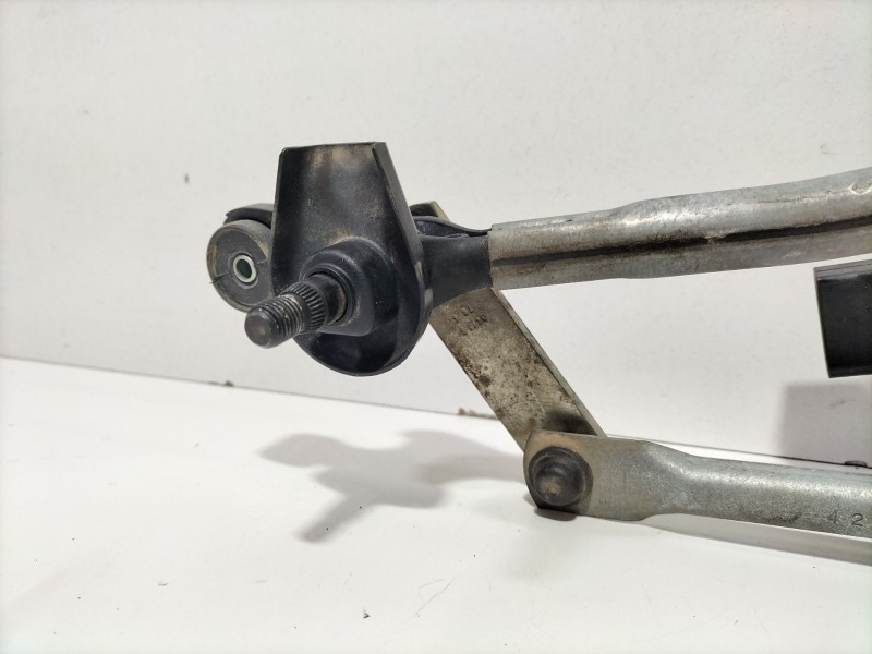 Recambio de motor limpia delantero para hyundai i20 ii (gb, ib) 1.2 referencia OEM IAM 98100C8000  