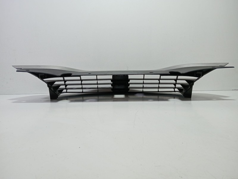 Recambio de rejilla paragolpes delantero para renault laguna ii (bg0/1_) 1.8 16v (bg0b, bg0m) referencia OEM IAM 8200012581  
