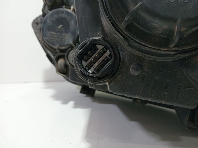 Recambio de faro derecho para hyundai i20 i (pb, pbt) 1.2 referencia OEM IAM 921024p500  