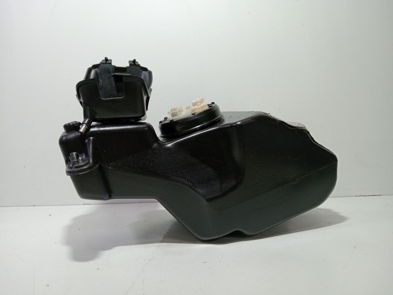 Recambio de deposito combustible para yamaha 500 tmax referencia OEM IAM YAMAHA500TMAX´2009???motorj403e  