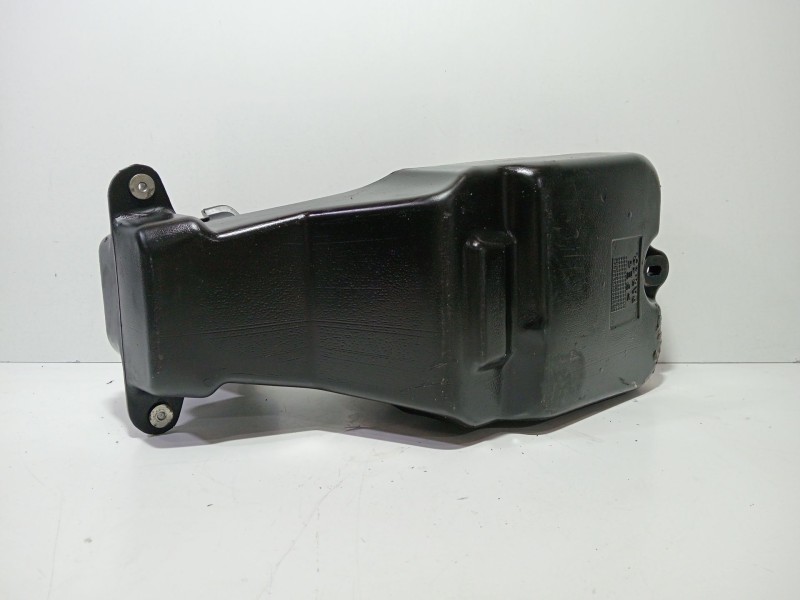 Recambio de deposito combustible para yamaha 500 tmax referencia OEM IAM YAMAHA500TMAX´2009???motorj403e  