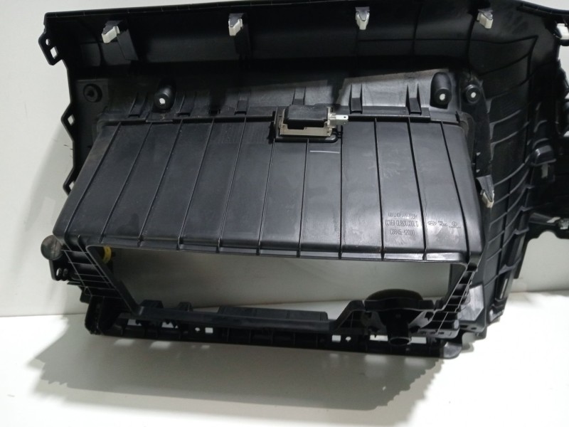 Recambio de moldura para hyundai i20 i (pb, pbt) 1.2 referencia OEM IAM 84540C8000  