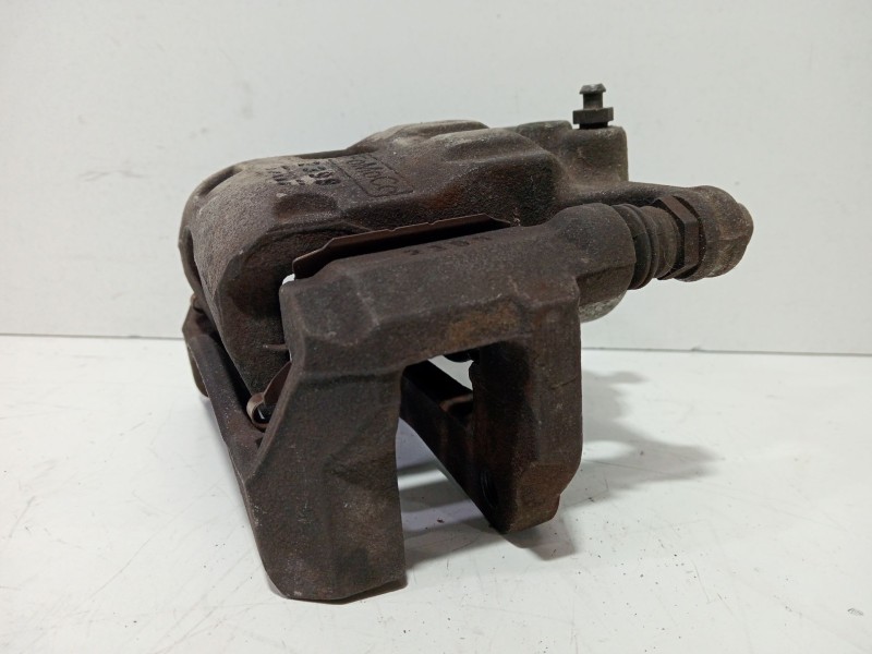 Recambio de pinza freno delantera izquierda para ford fiesta (cb1) ghia referencia OEM IAM 3736C  