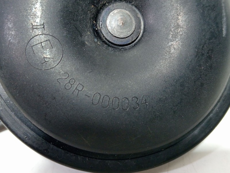 Recambio de claxon para hyundai i20 i (pb, pbt) 1.2 referencia OEM IAM 966201j500  