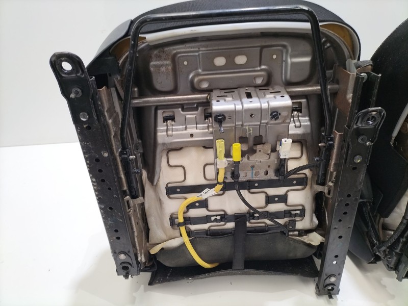 Recambio de juego asientos completo para hyundai i20 ii (gb, ib) 1.2 referencia OEM IAM G4LA  