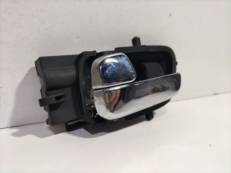 Recambio de maneta interior trasera izquierda para hyundai i20 i (pb, pbt) 1.2 referencia OEM IAM 826101J000  