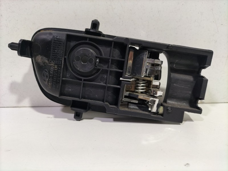 Recambio de maneta interior trasera izquierda para hyundai i20 i (pb, pbt) 1.2 referencia OEM IAM 826101J000  