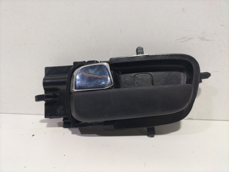 Recambio de maneta interior delantera izquierda para hyundai i20 i (pb, pbt) 1.2 referencia OEM IAM 826101j000  