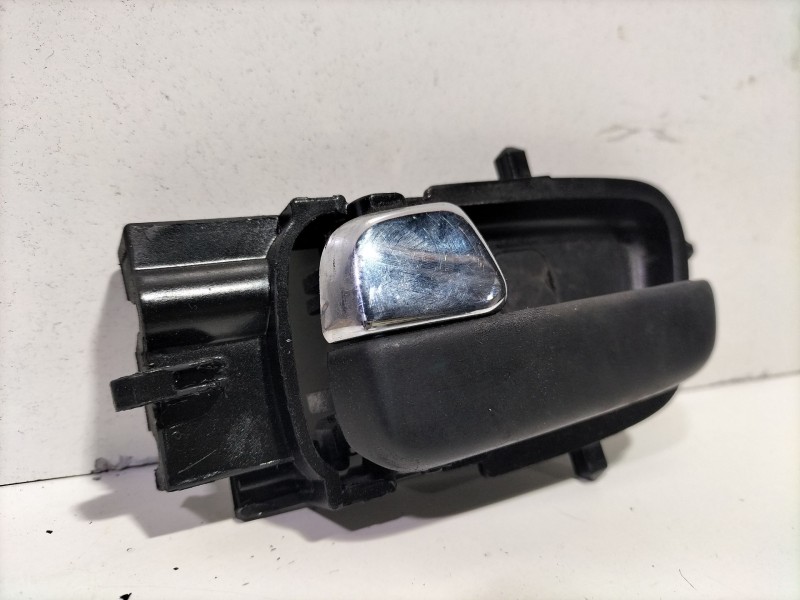 Recambio de maneta interior delantera izquierda para hyundai i20 i (pb, pbt) 1.2 referencia OEM IAM 826101j000  