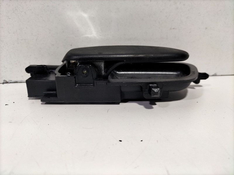 Recambio de maneta interior delantera izquierda para hyundai i20 i (pb, pbt) 1.2 referencia OEM IAM 826101j000  