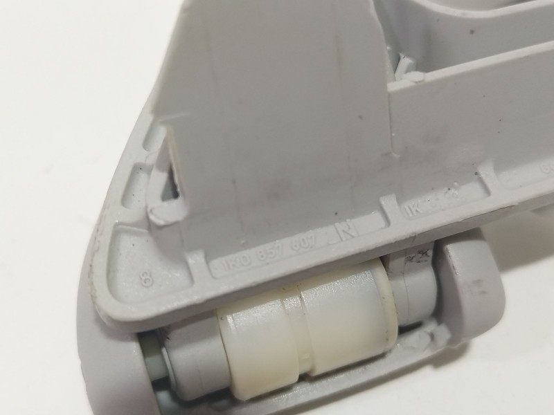 Recambio de asidero para volkswagen golf vi (5k1) 1.6 tdi referencia OEM IAM 1K0857607  