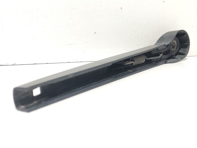 Recambio de brazo limpia trasero para volkswagen golf vi (5k1) 1.6 tdi referencia OEM IAM 5K6955707B  