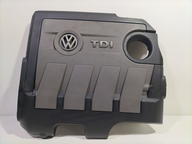 Recambio de tapa de motor para volkswagen golf vi (5k1) 1.6 tdi referencia OEM IAM 03L103925  