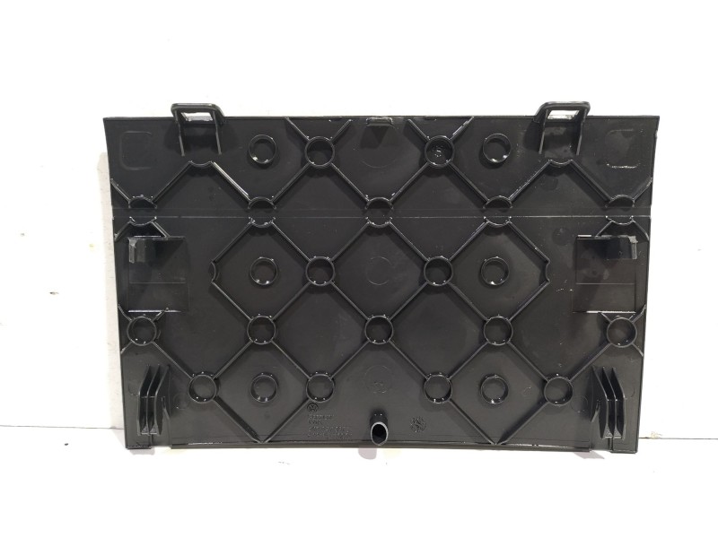 Recambio de moldura para volkswagen golf vi (5k1) 1.6 tdi referencia OEM IAM 5K0857367  