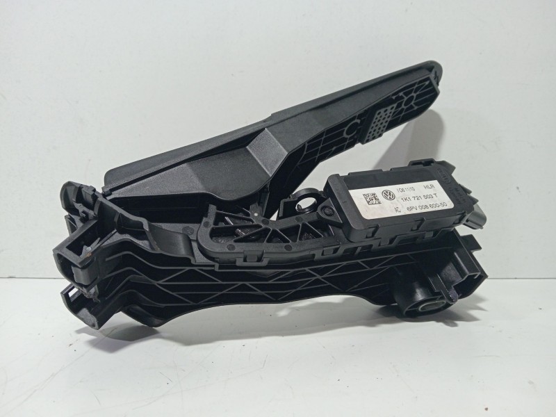 Recambio de potenciometro pedal para volkswagen golf vi (5k1) 1.6 tdi referencia OEM IAM 1k1721503  