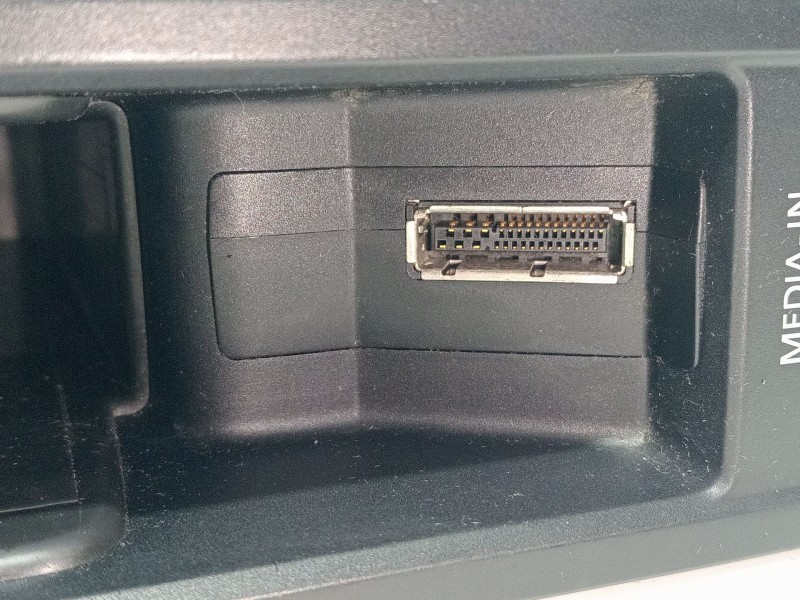 Recambio de moldura para volkswagen golf vi (5k1) 1.6 tdi referencia OEM IAM 5N0035341C  