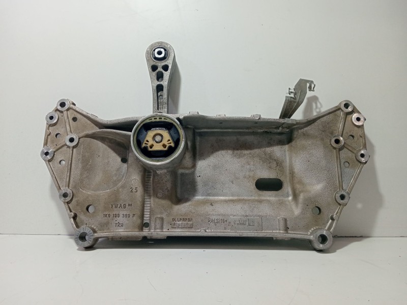 Recambio de puente delantero para volkswagen golf vi (5k1) 1.6 tdi referencia OEM IAM 1K0199369  