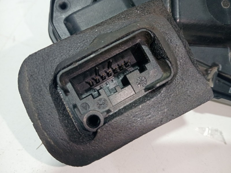 Recambio de cerradura puerta delantera derecha para volkswagen golf vi (5k1) 1.6 tdi referencia OEM IAM 5K1837016B  