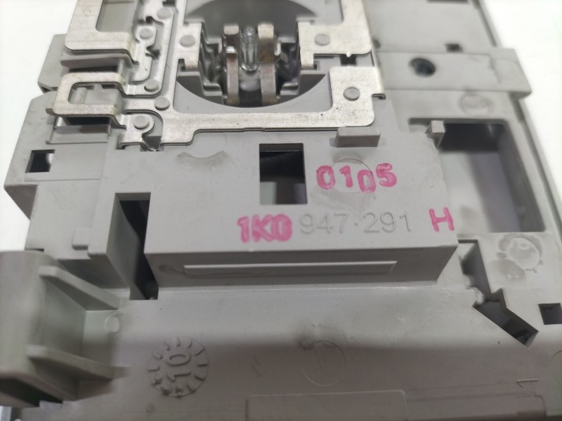 Recambio de luz interior de techo para volkswagen golf vi (5k1) 1.6 tdi referencia OEM IAM 1K0947291  