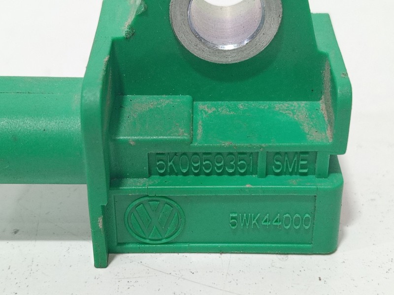Recambio de sensor para volkswagen golf vi (5k1) 1.6 tdi referencia OEM IAM 5K095935  