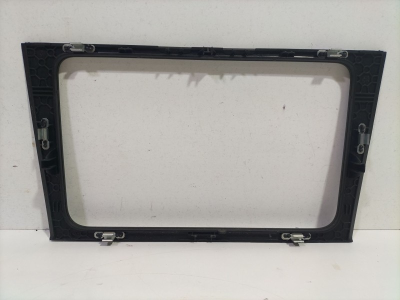 Recambio de moldura para volkswagen golf vi (5k1) 1.6 tdi referencia OEM IAM 5K0858063E  