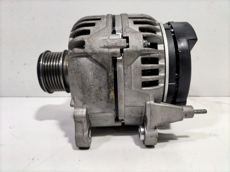 Recambio de alternador para volkswagen golf vi (5k1) 1.6 tdi referencia OEM IAM ALF860451HQ  