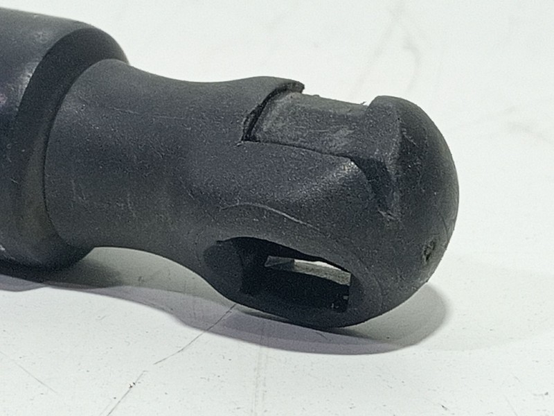 Recambio de amortiguadores capo para volkswagen golf vi (5k1) 1.6 tdi referencia OEM IAM 5K6827550  