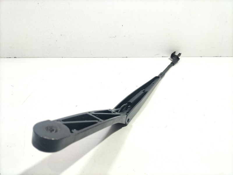 Recambio de brazo limpia delantero izquierdo para volkswagen golf vi (5k1) 1.6 tdi referencia OEM IAM CAYC  