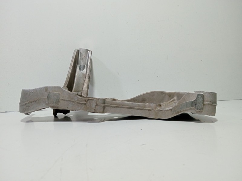 Recambio de soporte brazo suspension delantero izquierdo para volkswagen golf vi (5k1) 1.6 tdi referencia OEM IAM 1K0199296  