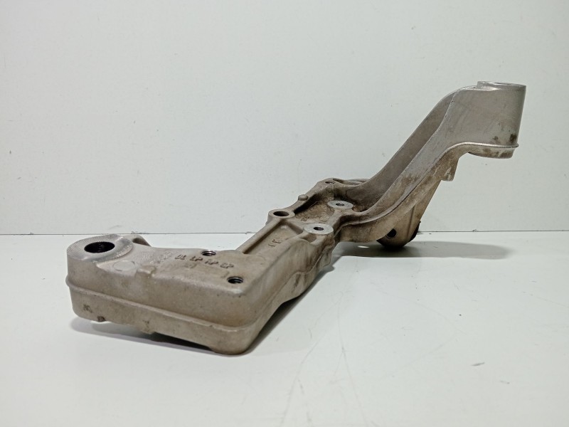 Recambio de soporte brazo suspension delantero izquierdo para volkswagen golf vi (5k1) 1.6 tdi referencia OEM IAM 1K0199296  