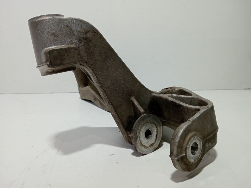 Recambio de soporte brazo suspension delantero izquierdo para volkswagen golf vi (5k1) 1.6 tdi referencia OEM IAM 1K0199296  