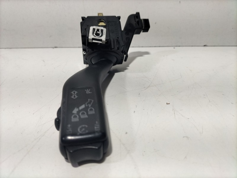 Recambio de mando luces para volkswagen golf vi (5k1) 1.6 tdi referencia OEM IAM 1k0953513  