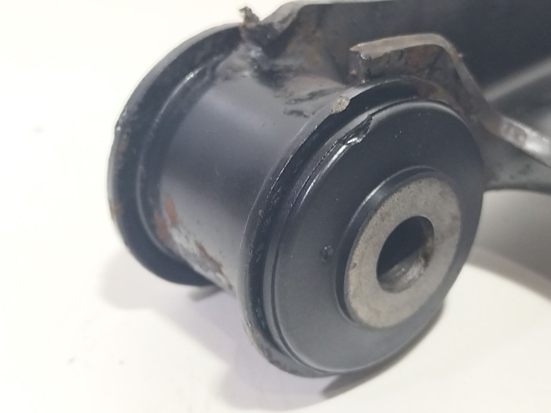 Recambio de brazo suspension inferior delantero izquierdo para volkswagen golf vi (5k1) 1.6 tdi referencia OEM IAM 1K0407151  