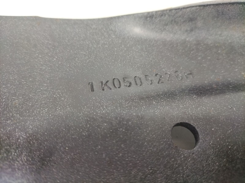 Recambio de brazo suspension inferior trasero derecho para volkswagen golf vi (5k1) 1.6 tdi referencia OEM IAM 1k0505226  