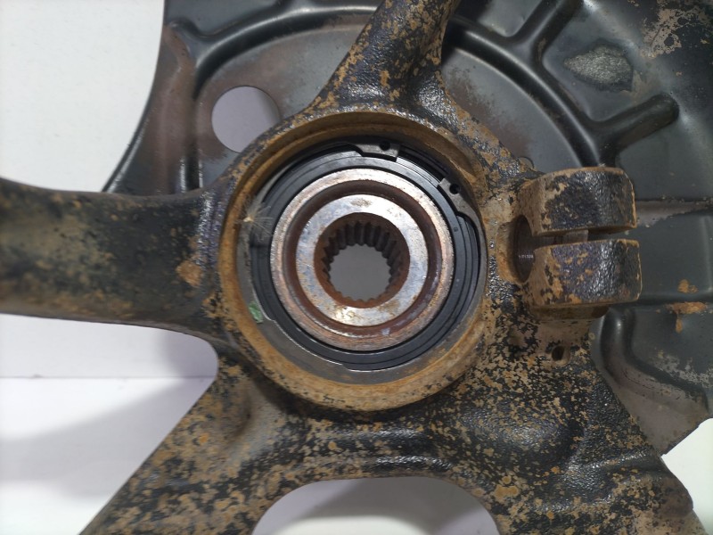 Recambio de mangueta delantera derecha para seat ibiza (6k1) select referencia OEM IAM AQM  